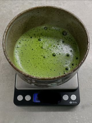 SOUTĚŽ: Uhádni váhu našeho čaje Matcha Nono 🍵 Kdo jako první správně uhodne váhu matcha čaje na obrázku 👉 (matcha prášek +...
